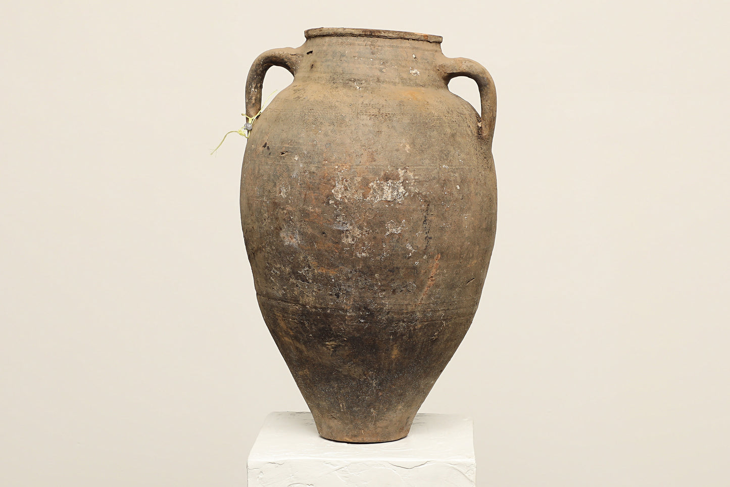 (IWB249) Vintage Turkish Pot (14x14x24)