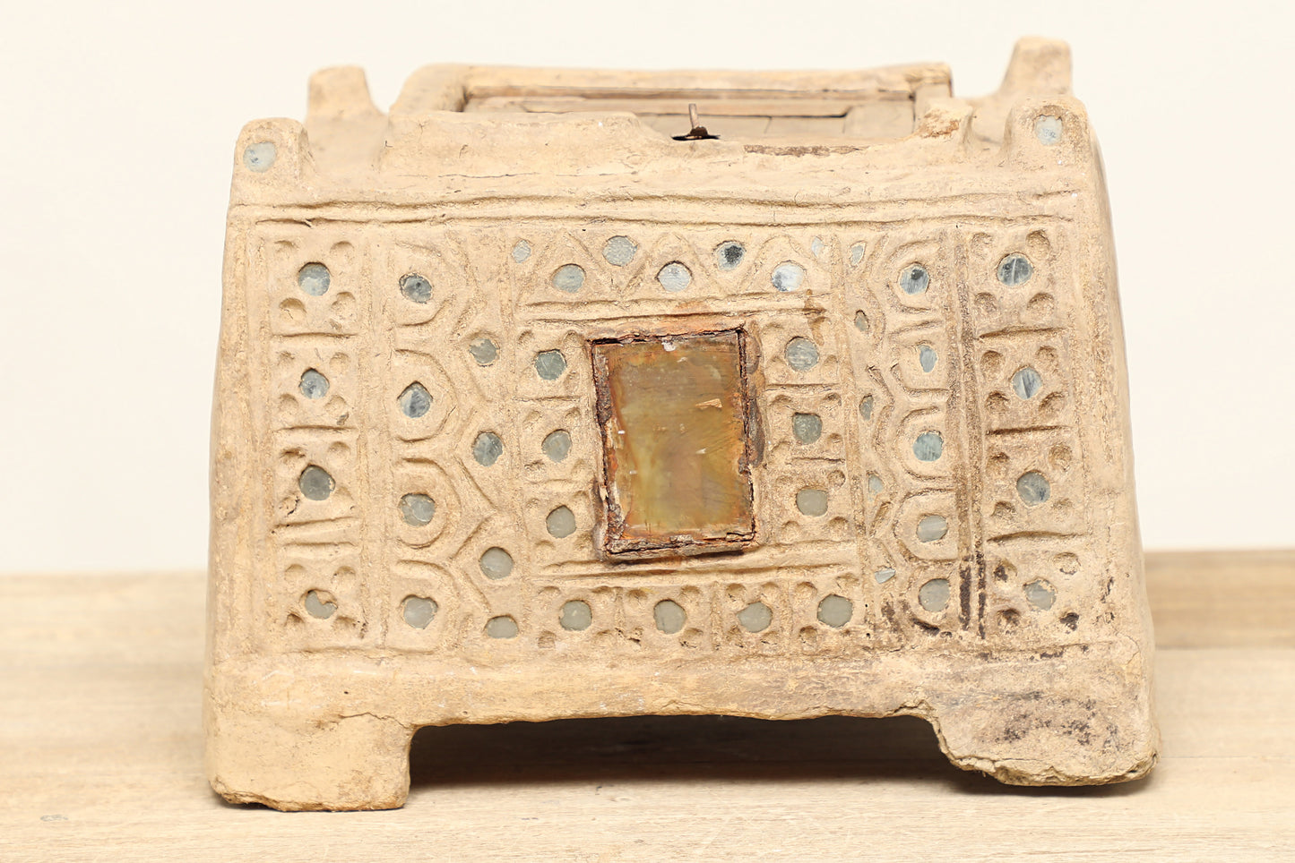 (SCG024) Vintage Paper Machet (13x11x10)