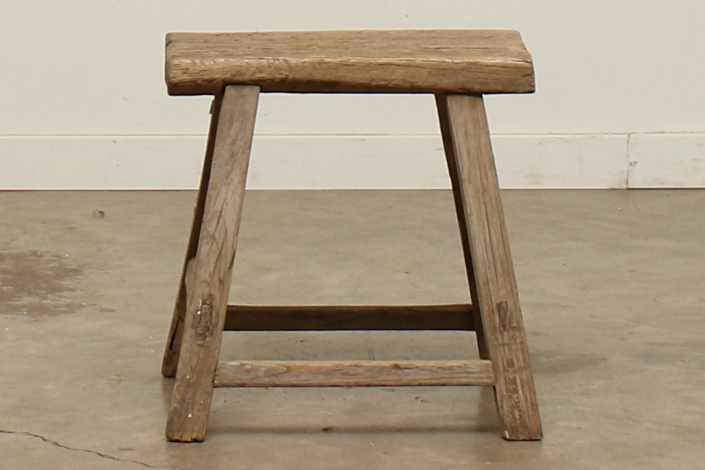 (GAL096-L5) Vintage Workman Stool (18x11x19)