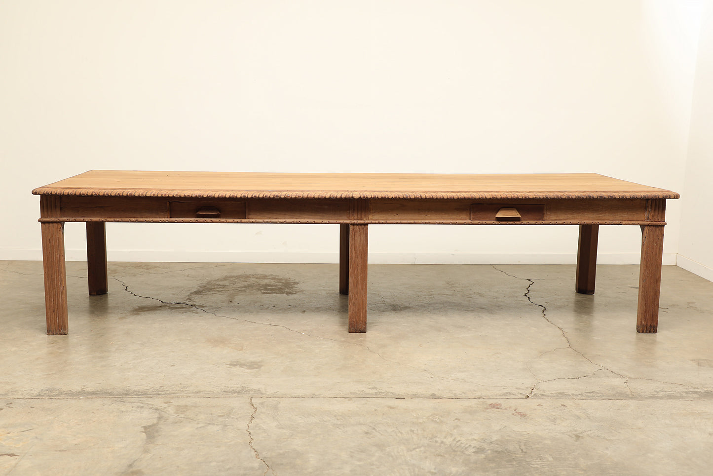 (SCG088) Vintage Farm Table (136x48x32)