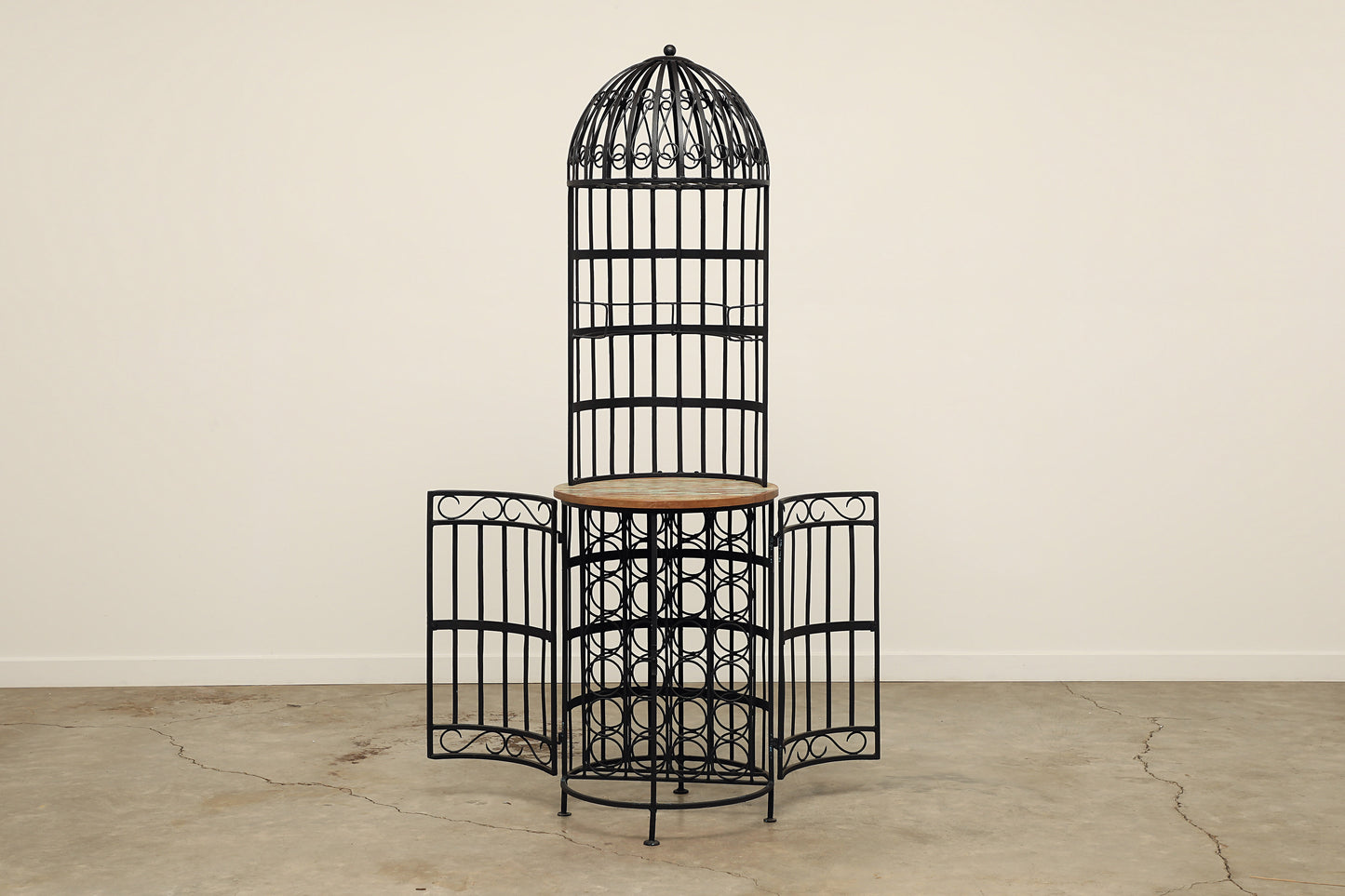 (SCP016) Iron Wine Rack (23x23x76)