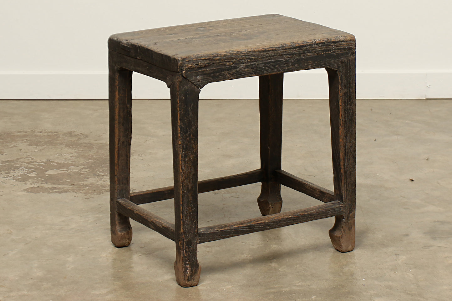 (GAQ102) Vintage Pine Side Table - Circa 1940 (17x13x20)