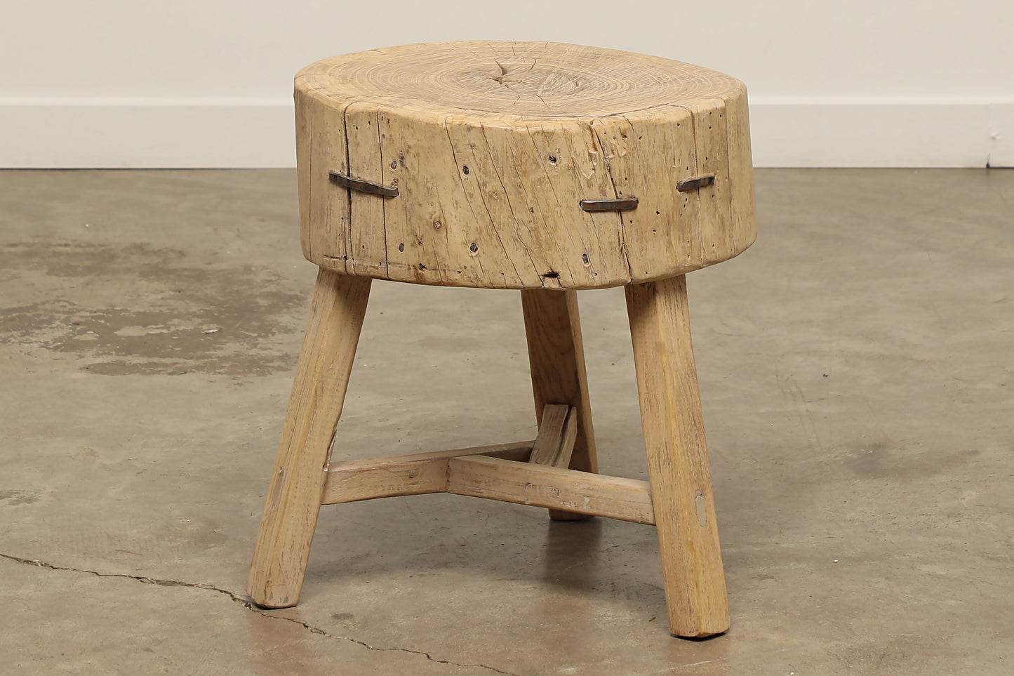 (GAS050) Poplar Slab Side Table (19x17x19)