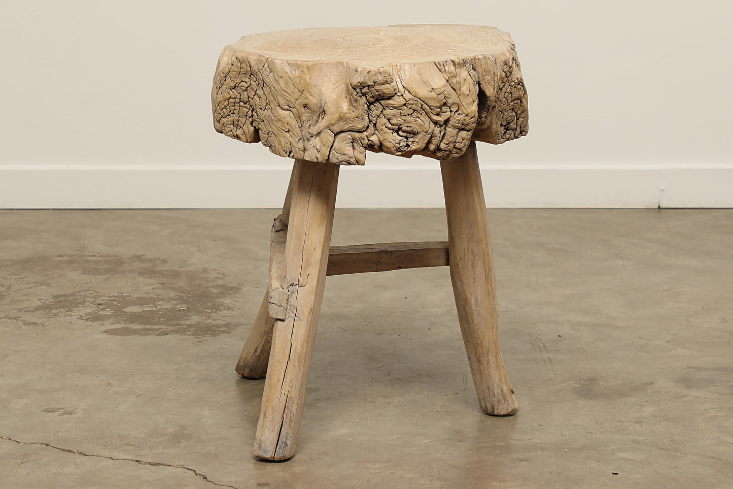 (GAS051) Reclaimed Poplar Side Table (19x16x26)
