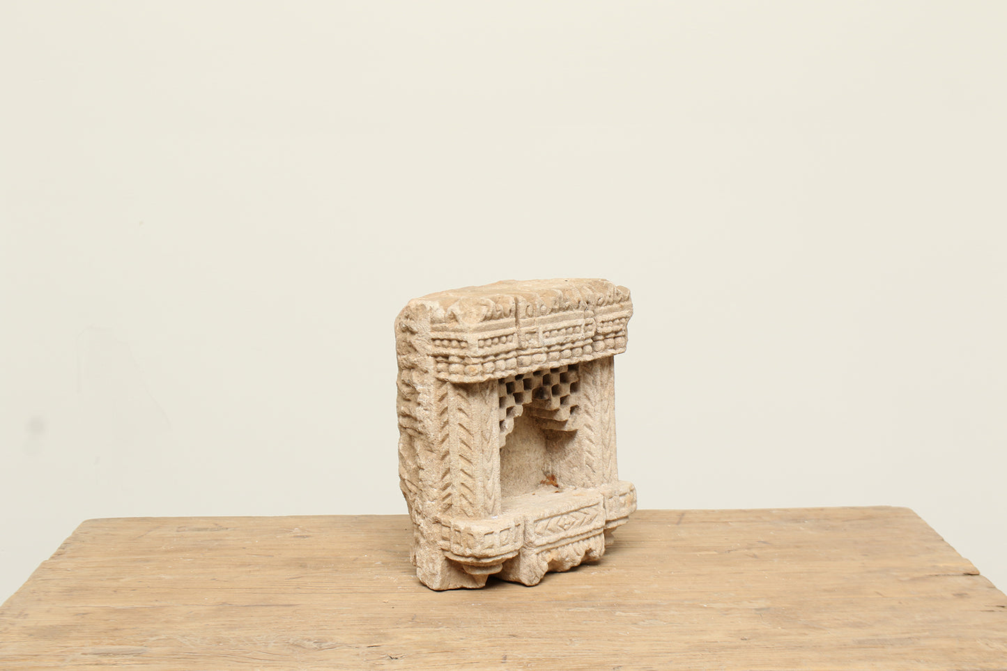 (PP111-P5) Vintage Stone Aala (9x5x12)