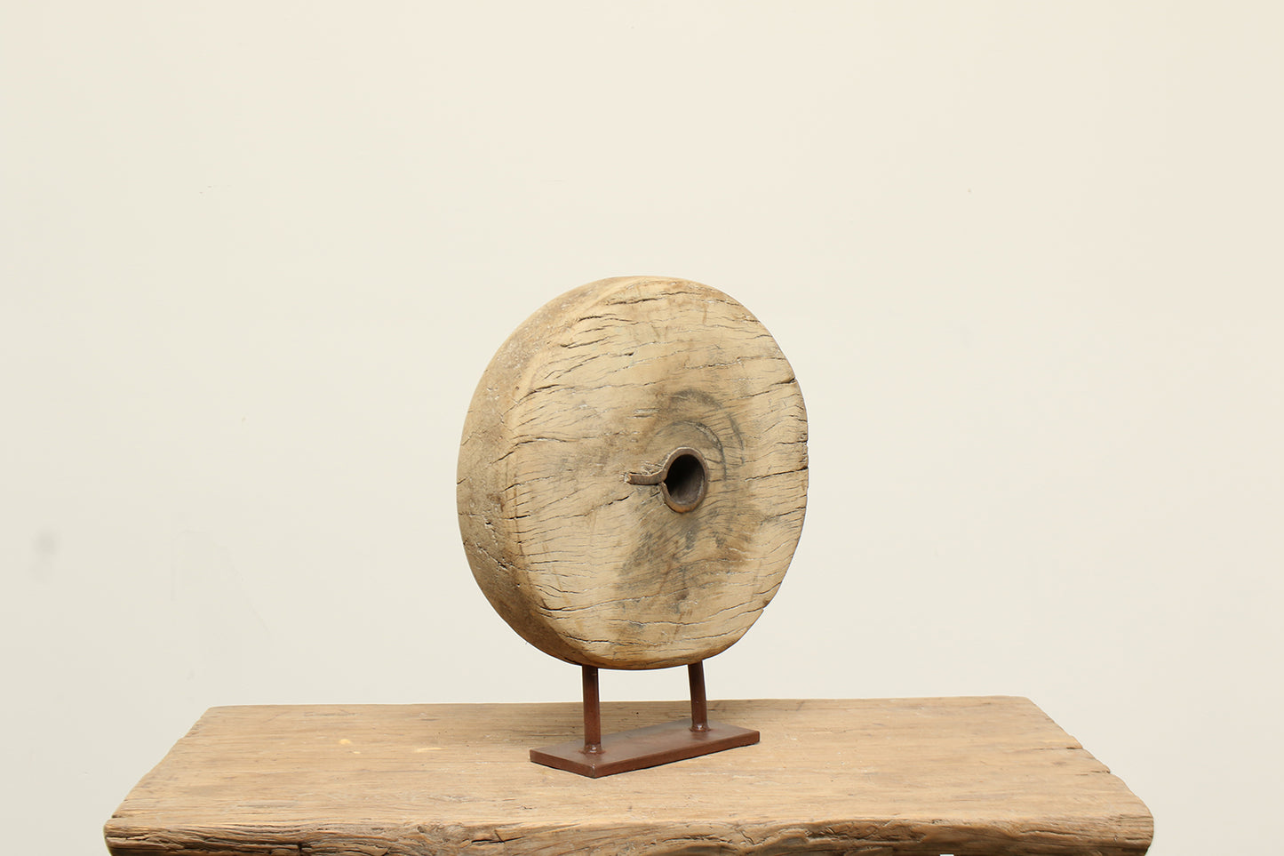(PP108-P5 ) Vintage Wheel on Iron Stand