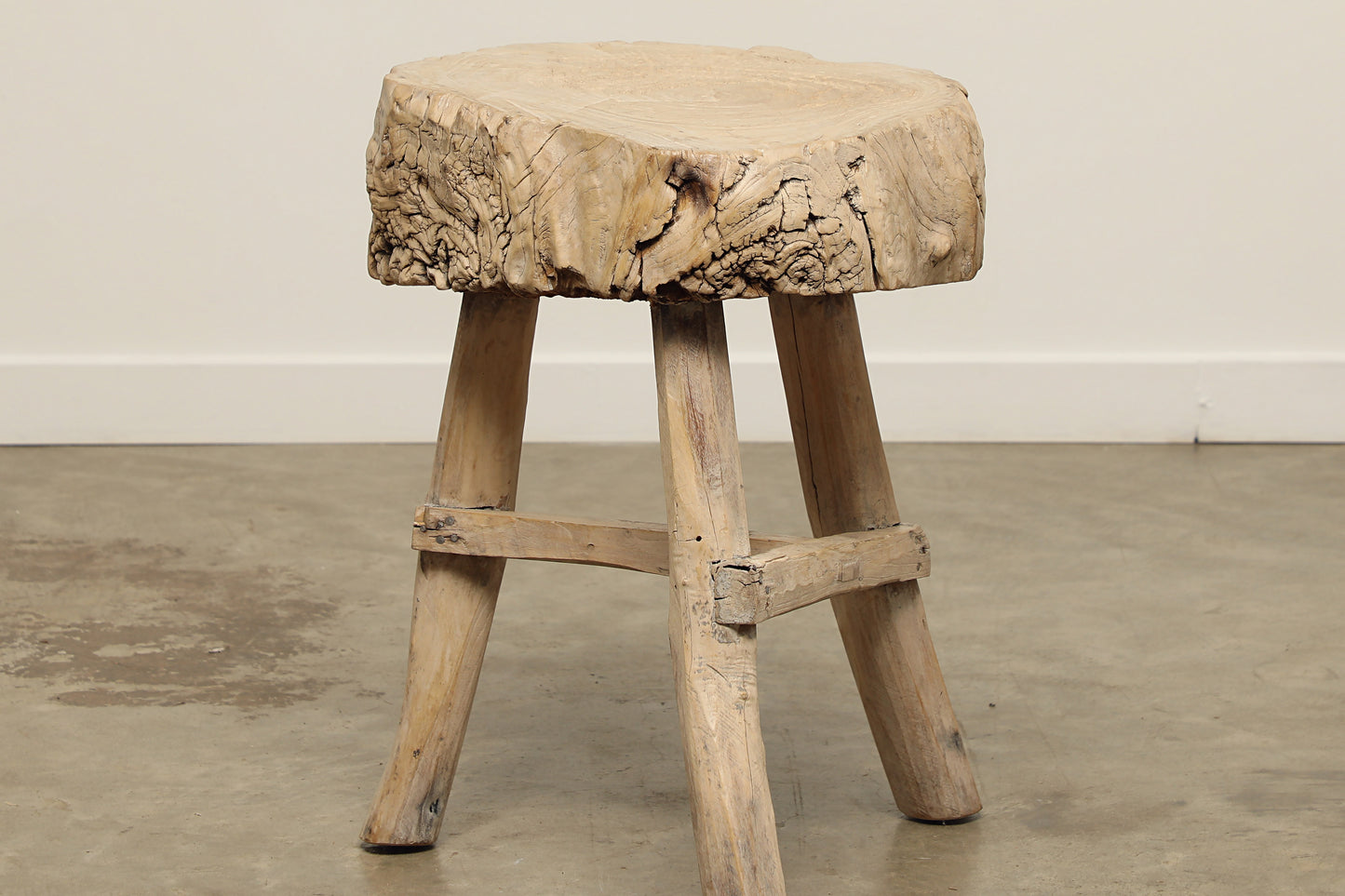 (GAS051) Reclaimed Poplar Side Table (19x16x26)
