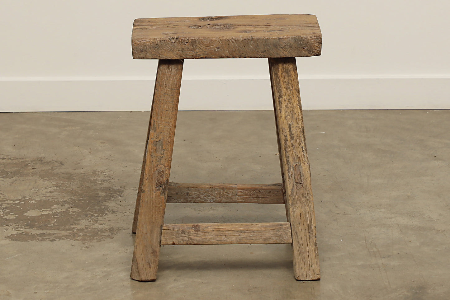 (GAS107) Vintage Elm Stool - Circa 1940 (17x11x20)