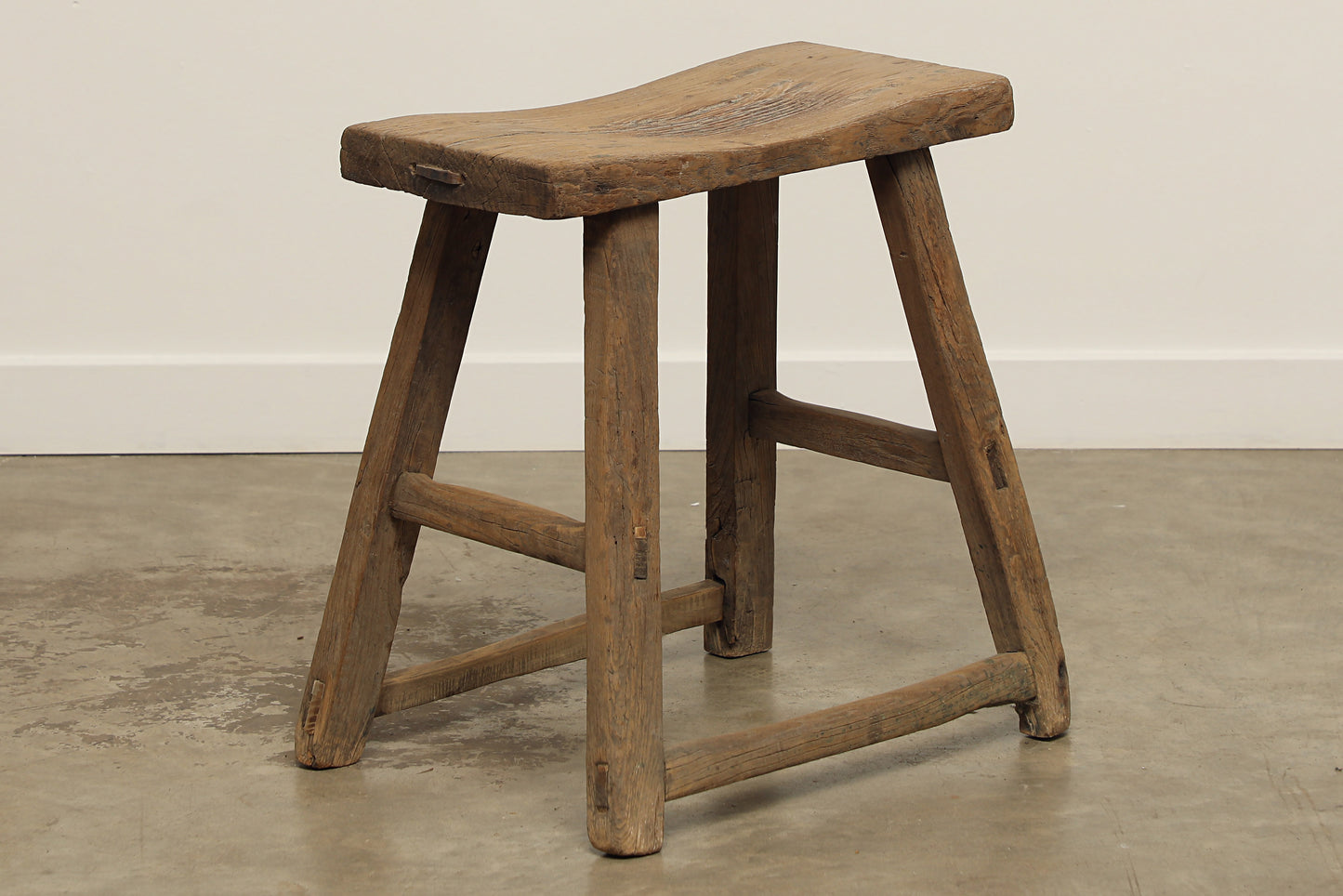 (GAS061) Vintage Elm Stool - Circa 1940 (20x10x20)