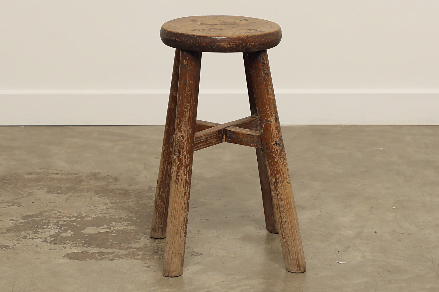 (GAS089) Vintage Elm Stool - Circa 1940 (10x10x20)