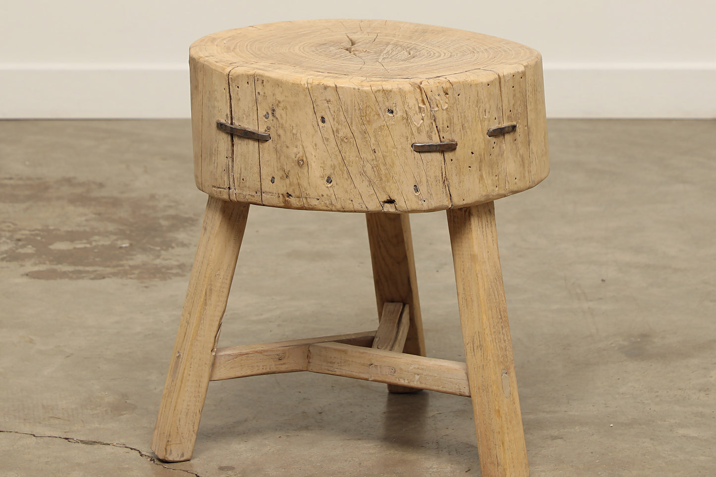 (GAS050) Poplar Slab Side Table (19x17x19)