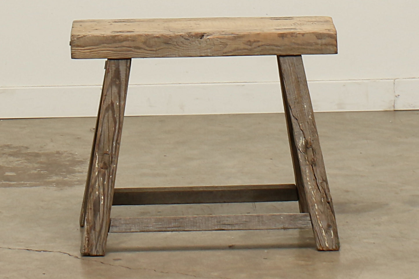 (GAL096-L7) Vintage Workman Stool (24x10x19)