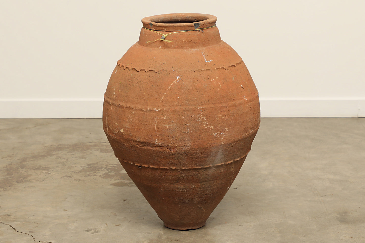(IWB371) Vintage Turkish Pot (23x23x30)