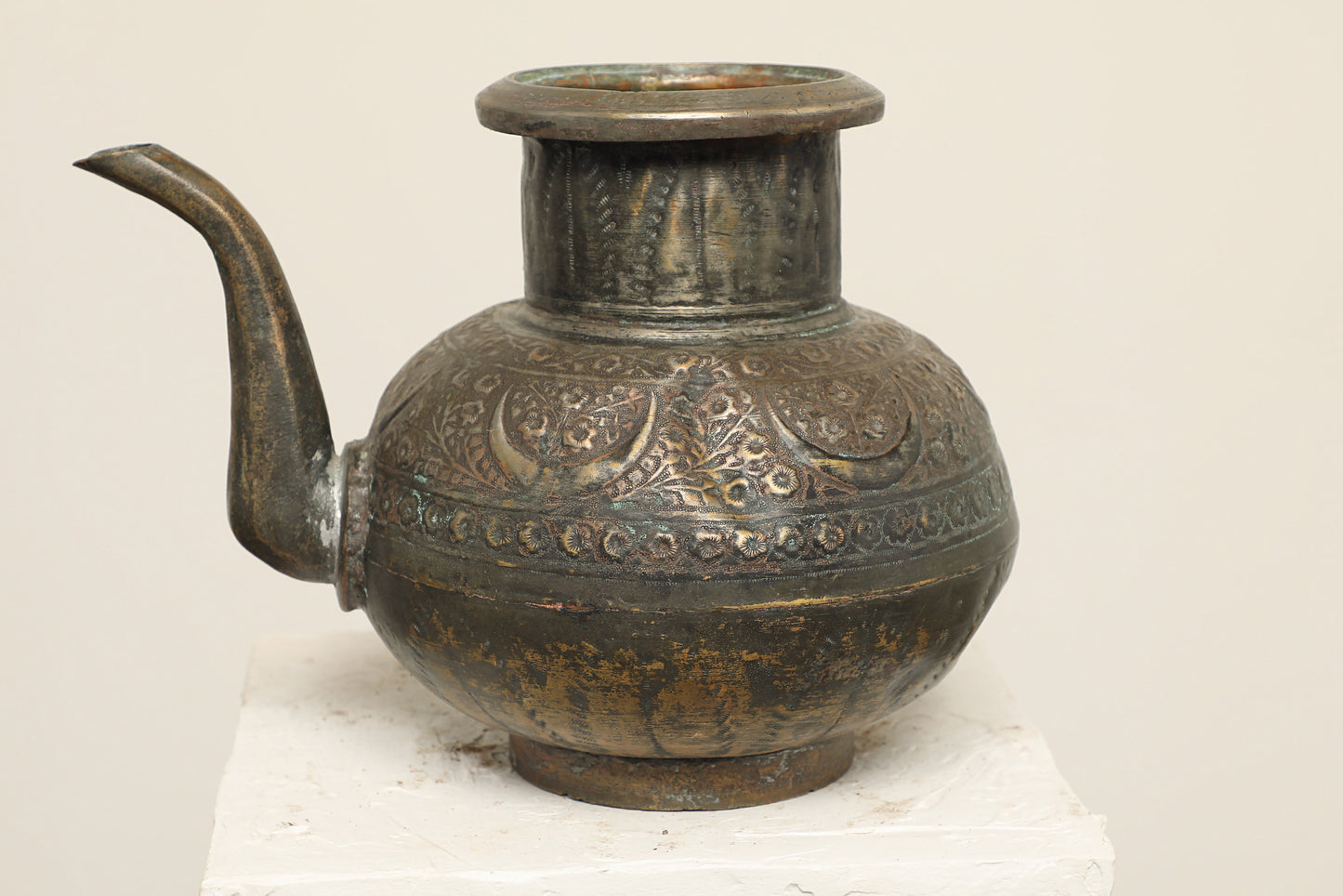 (SCP010) Vintage Brass Teapot (10x10x13)