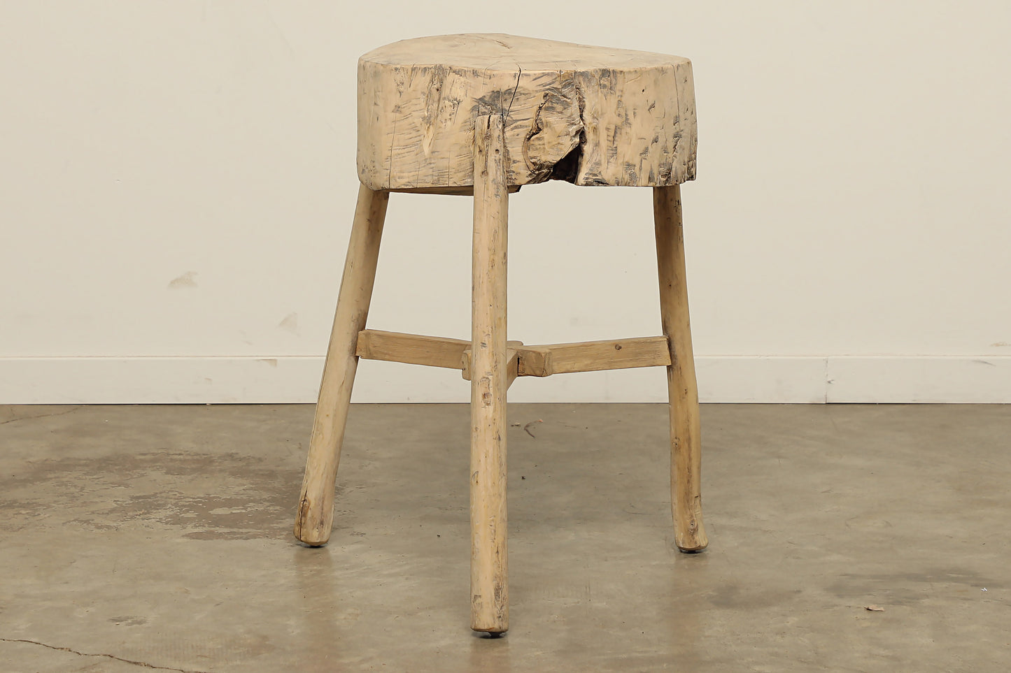 Hecho Side Table