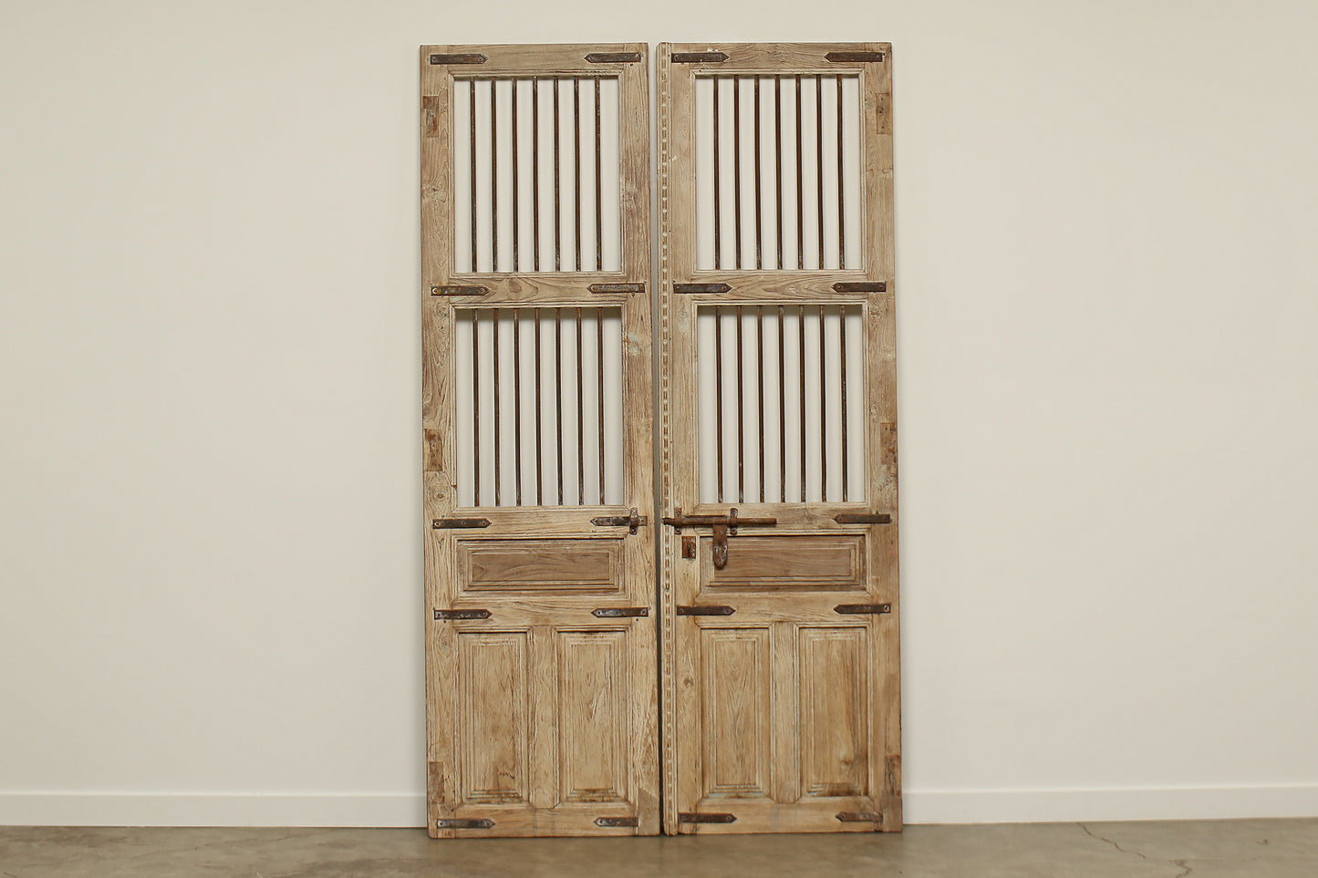 Vintage Screen