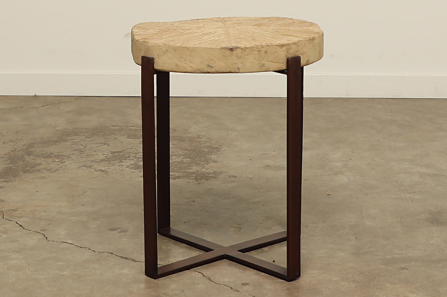 (PP099 ) Vintage Wheel Side Table (20x20x24)