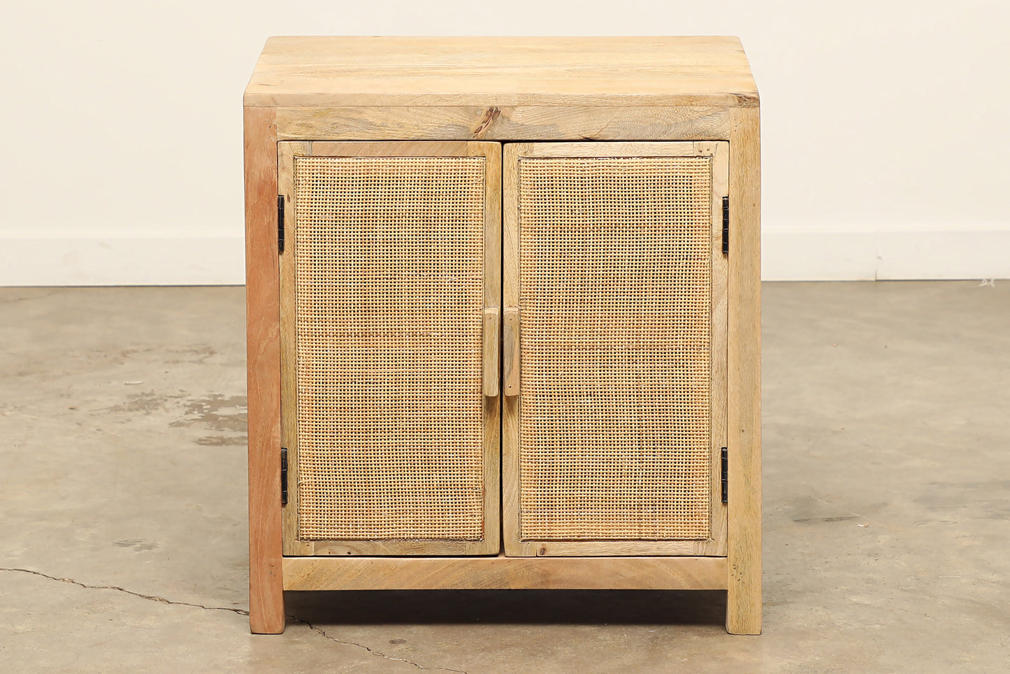 (PP164) Havana Nightstand (24x18x26)