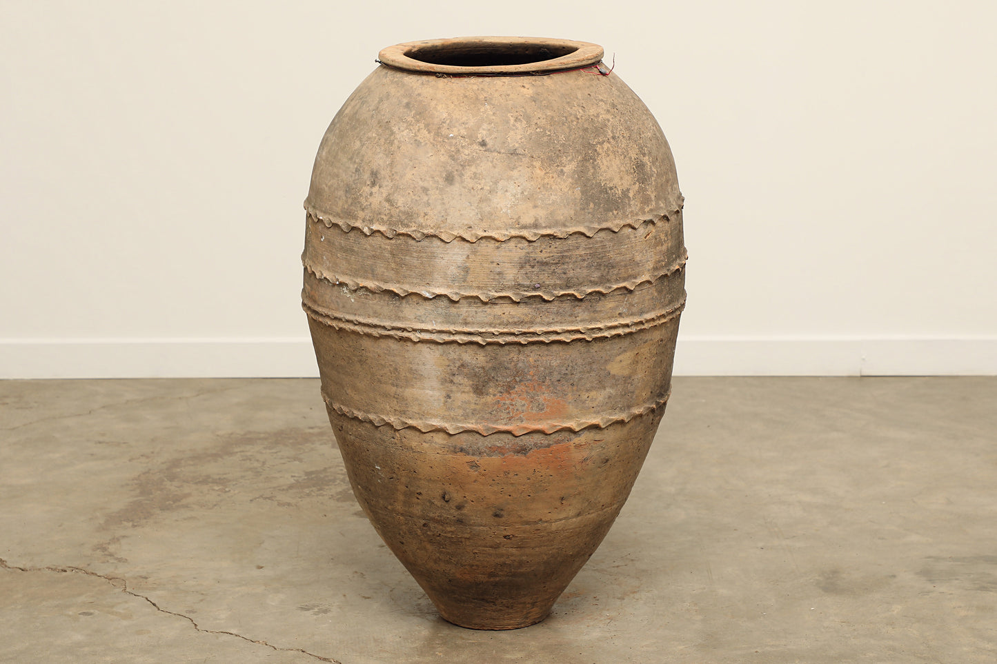 (IWB398) Vintage Turkish Pot (26x26x38)