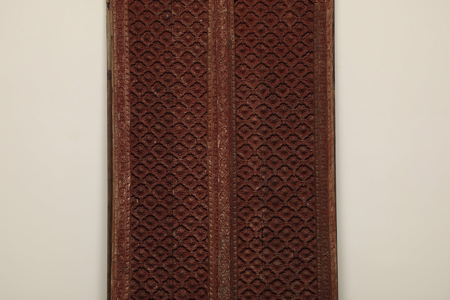(SCP100) Vintage Red Lacquer Carved Doors (53x4x89)