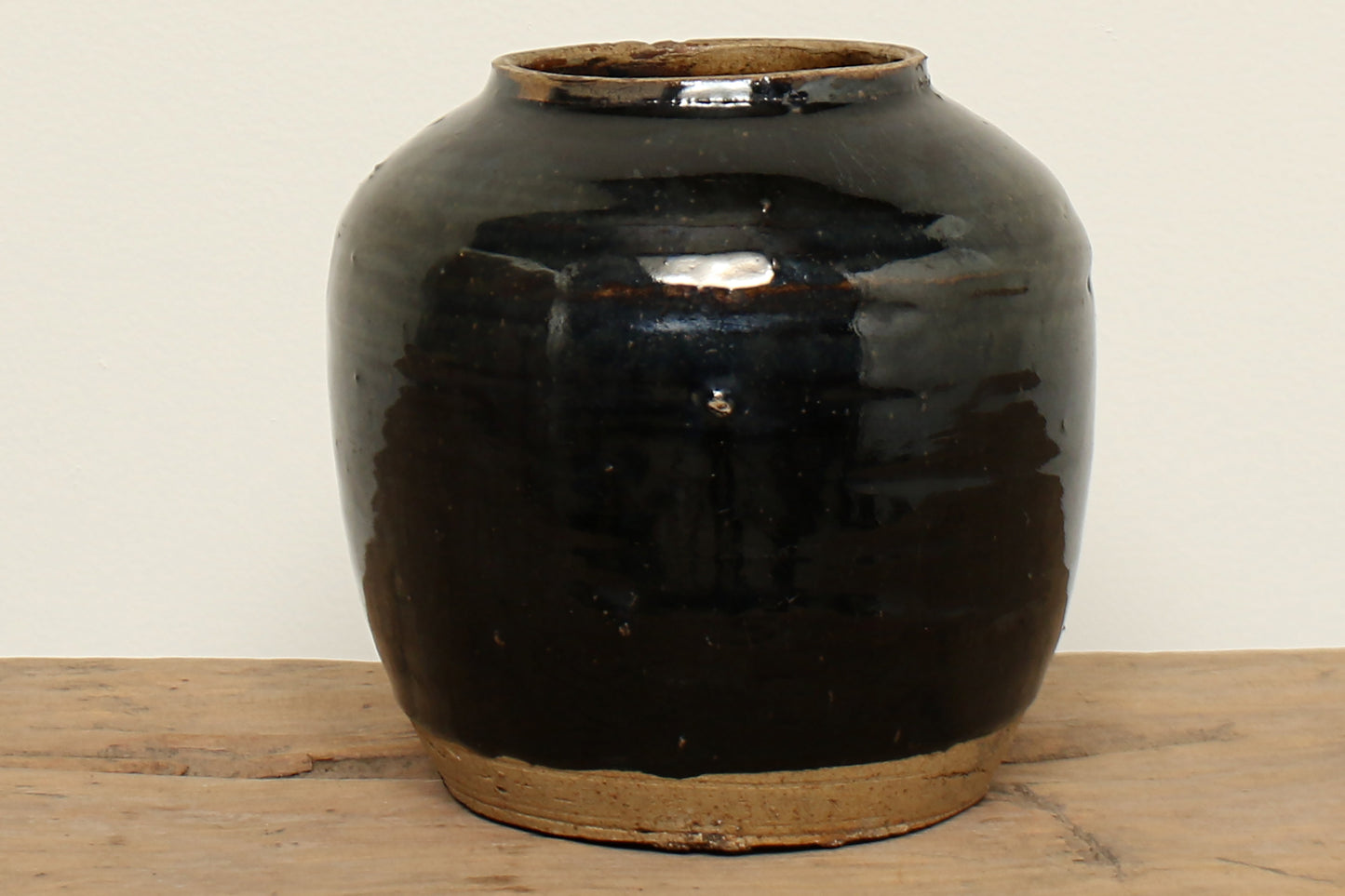(GAQ008) Vintage Lacquer Pot - Circa 1900 (7x7x7)