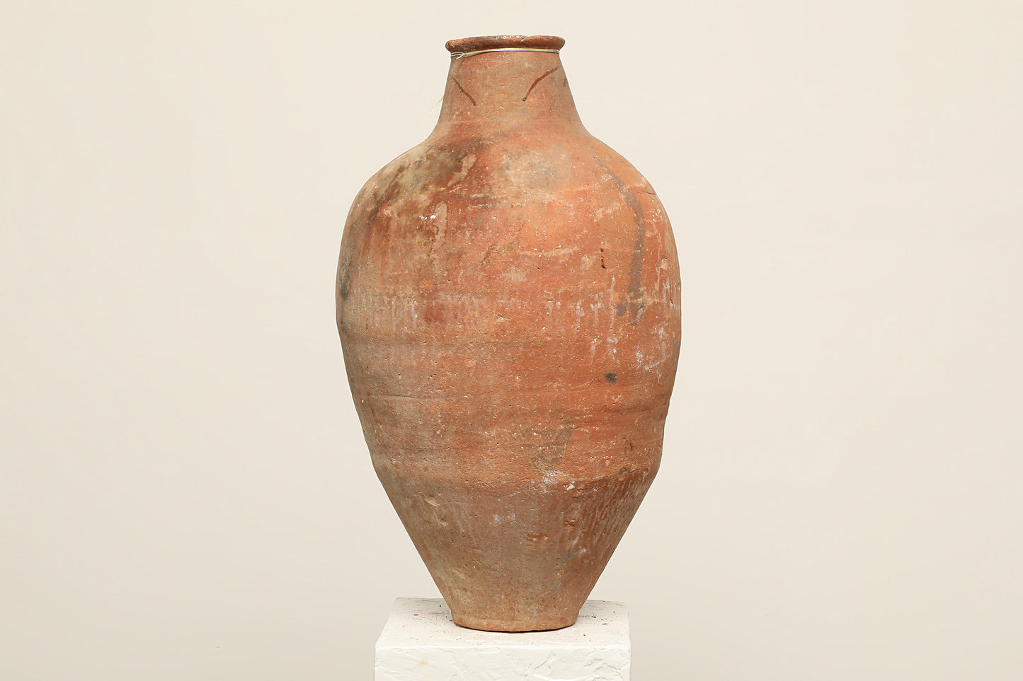 (IWB322) Vintage Turkish Pot (16x16x30)