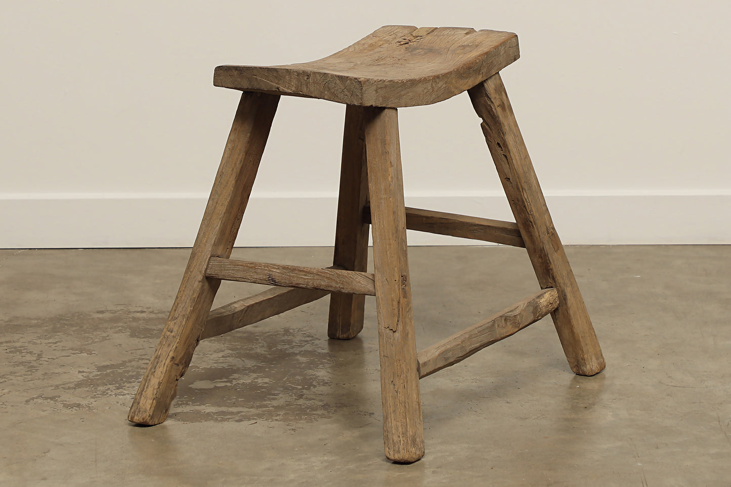 (GAS063) Vintage Elm Stool - Circa 1940 (18x10x20)