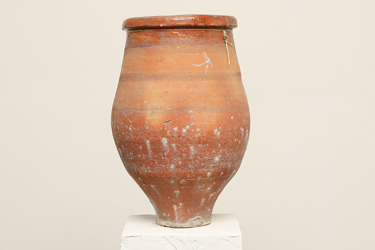 (IWB232) Vintage Turkish Pot (14x14x23)