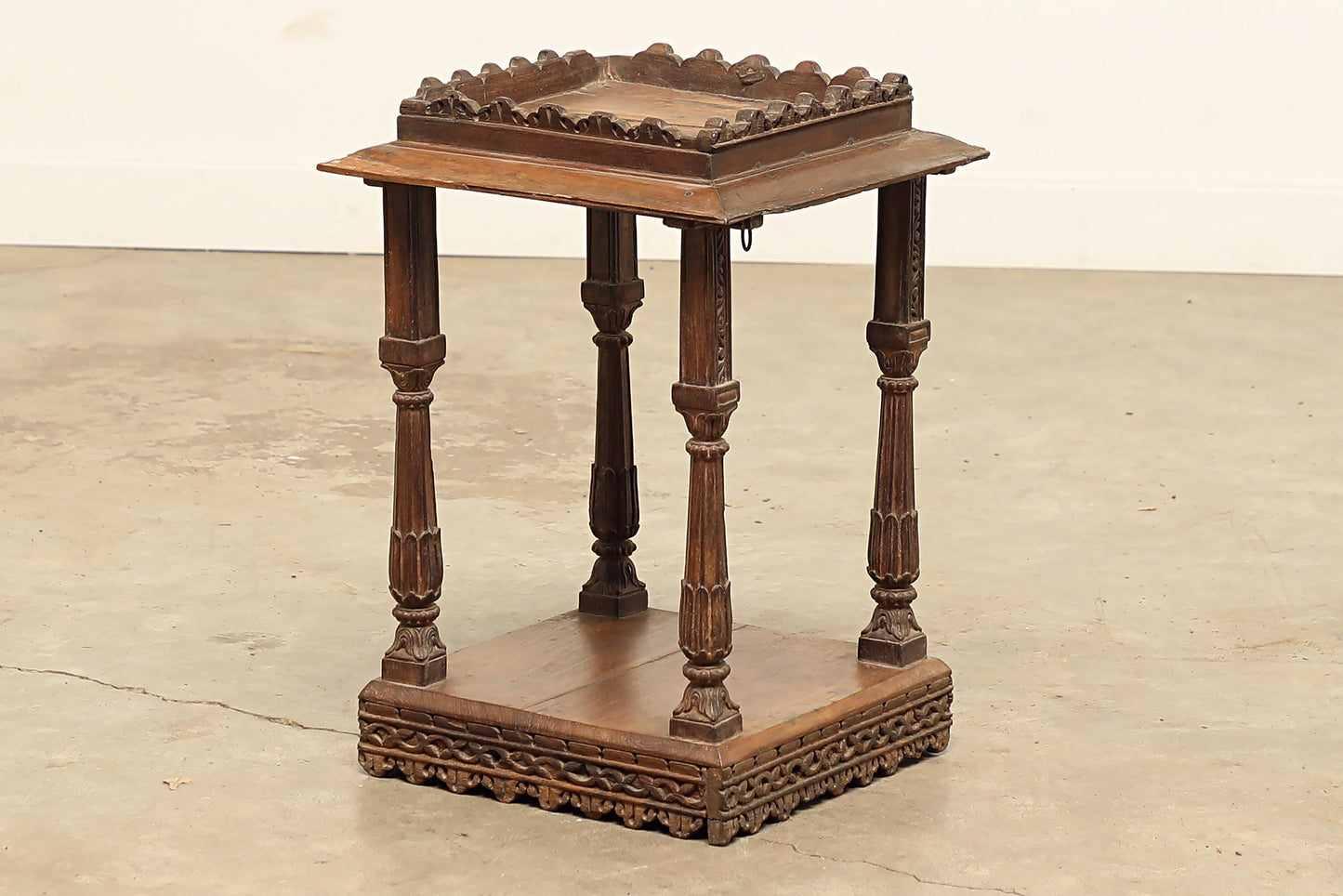 (SCG105) Vintage Prayer Temple (14x14x20)