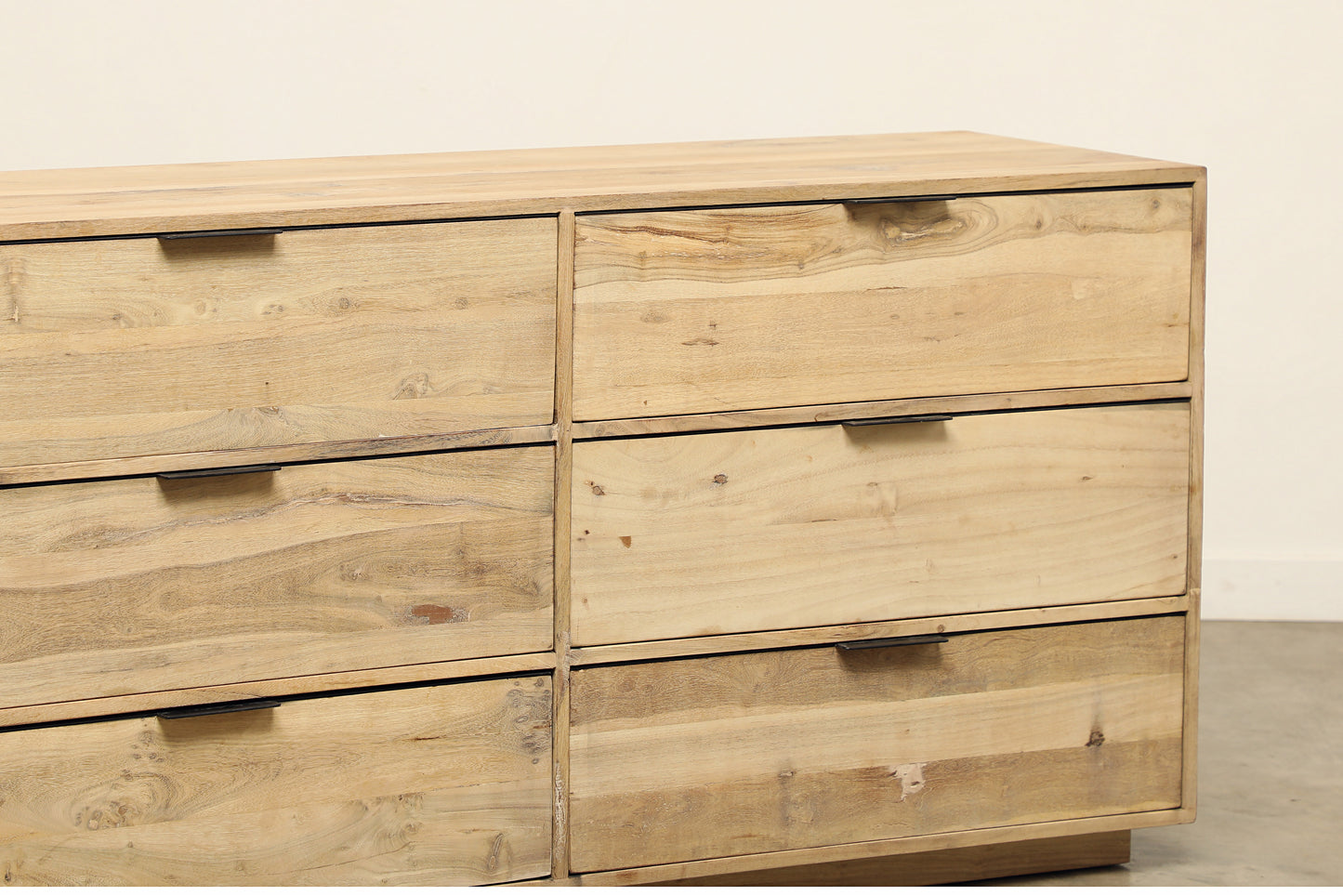 (PP160) Brooks Lowboy Dresser (63x19x31)