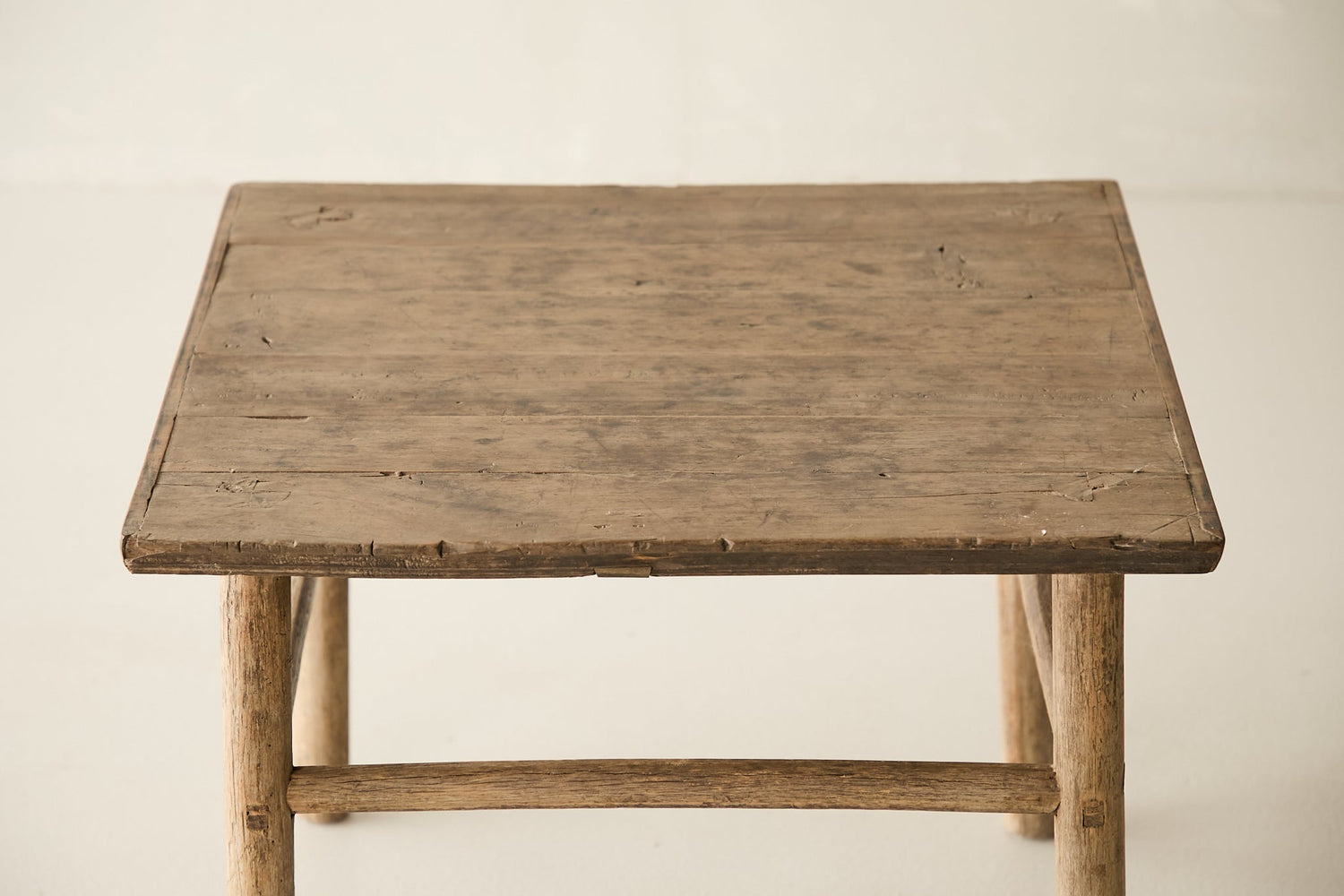 {{ image.alt }}