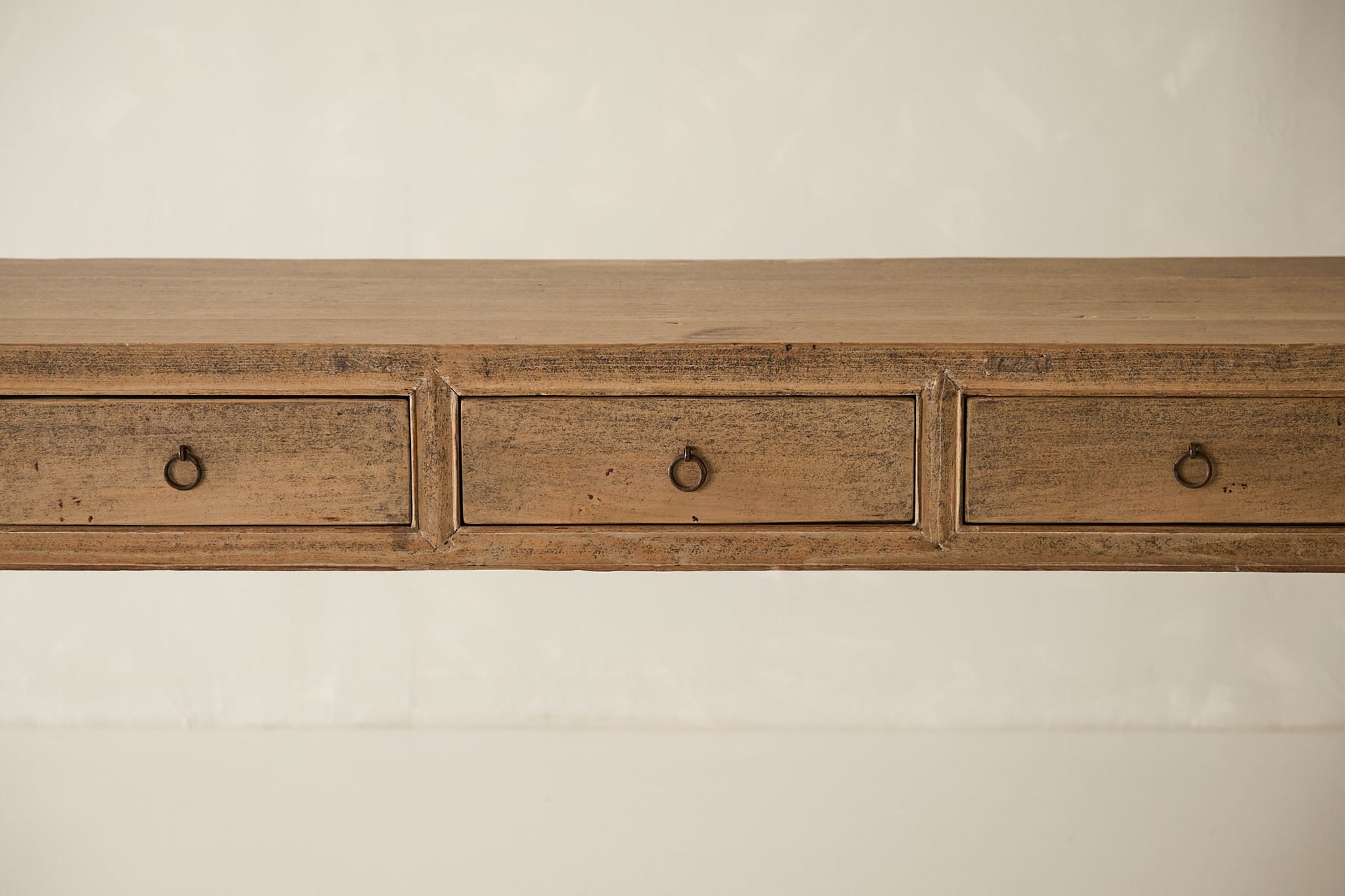 {{ image.alt }}