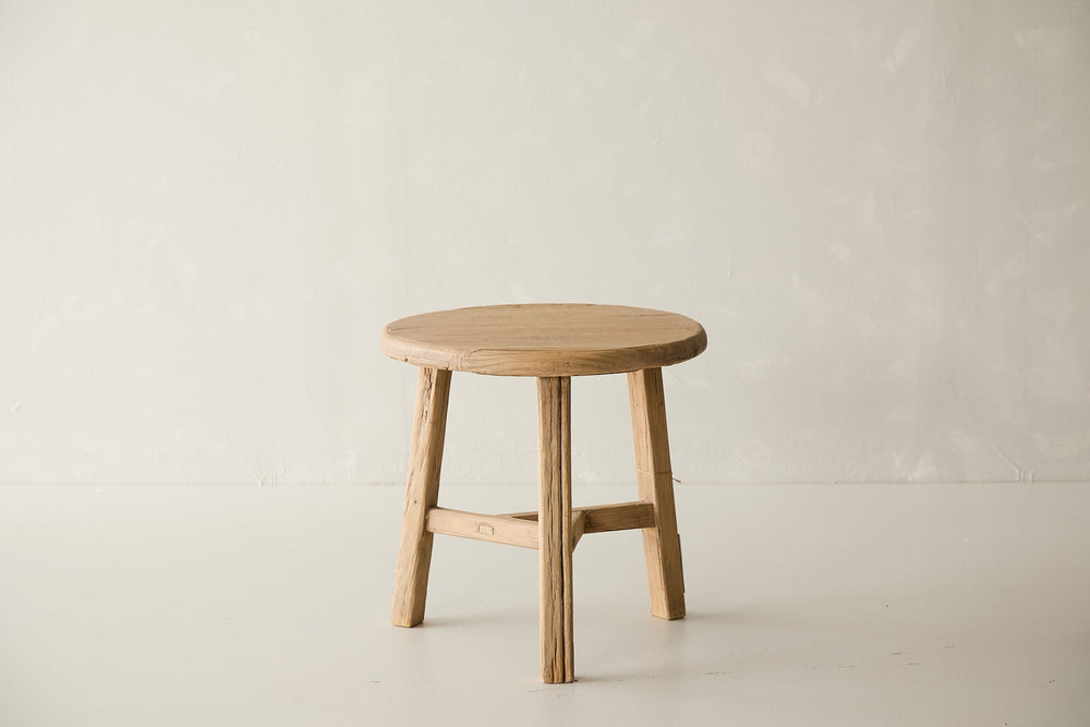 {{ product.title }}
