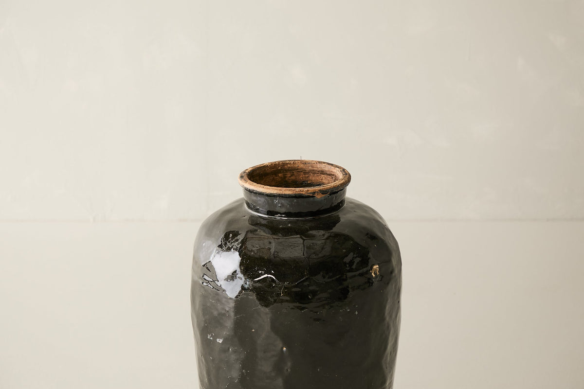 Vintage Black Porcelain Pot - Circa 1940