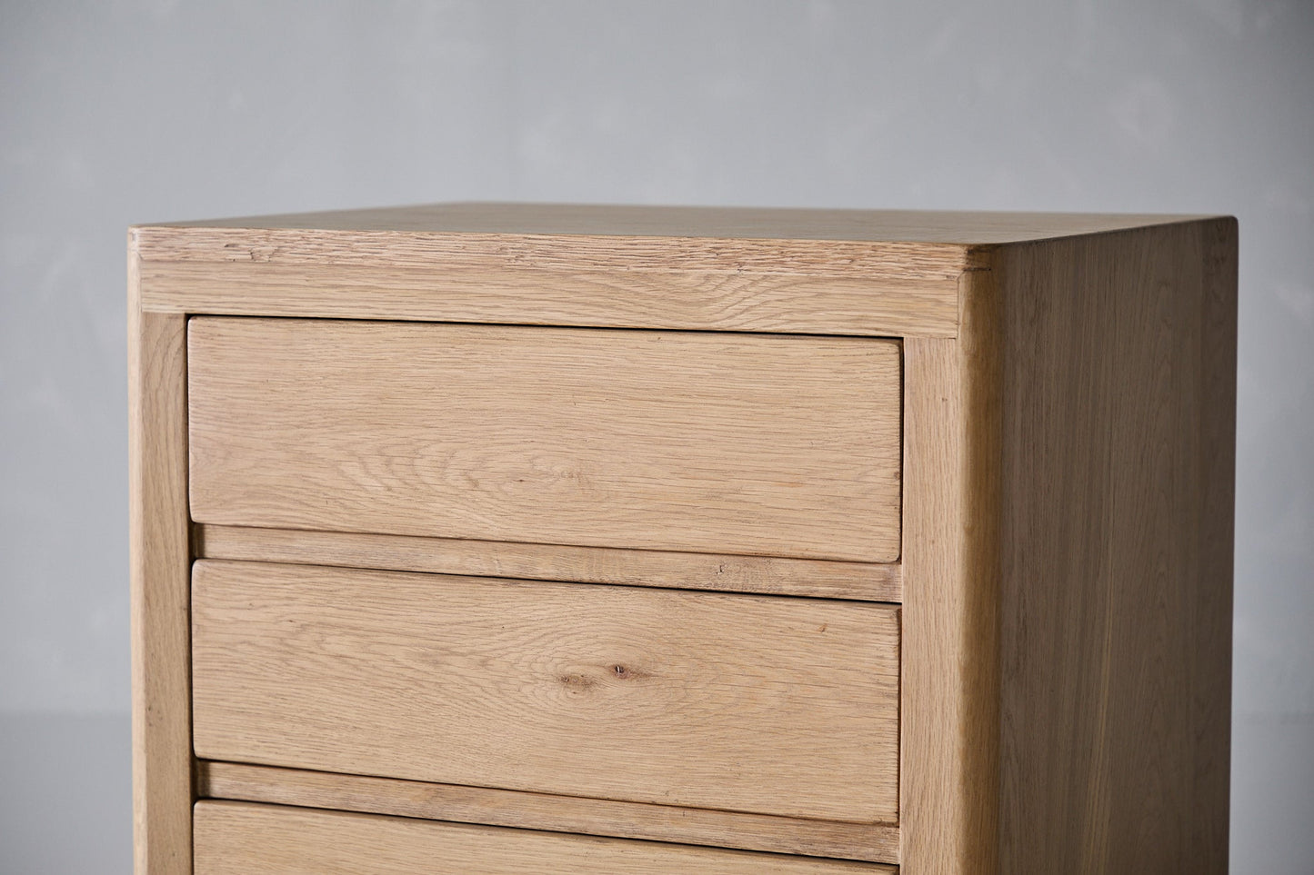 Billie Nightstand