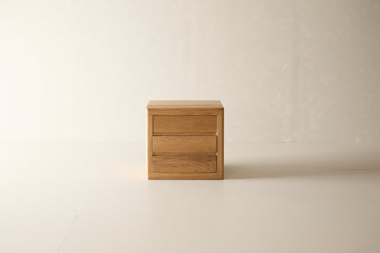 Billie Nightstand