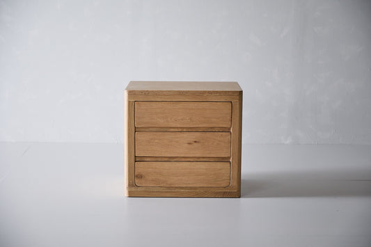 Billie Nightstand