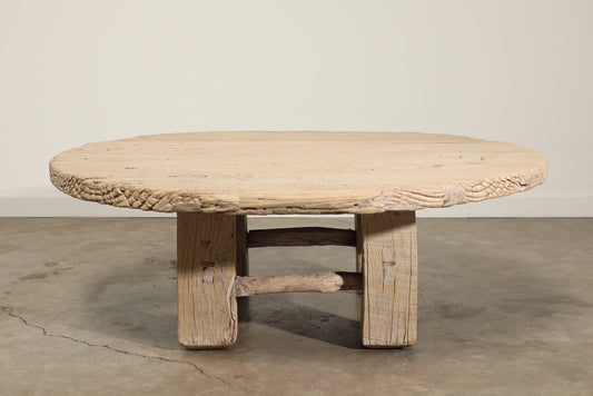 Reclaimed Poplar Wood Wooden Round Coffee Table with Four Legs