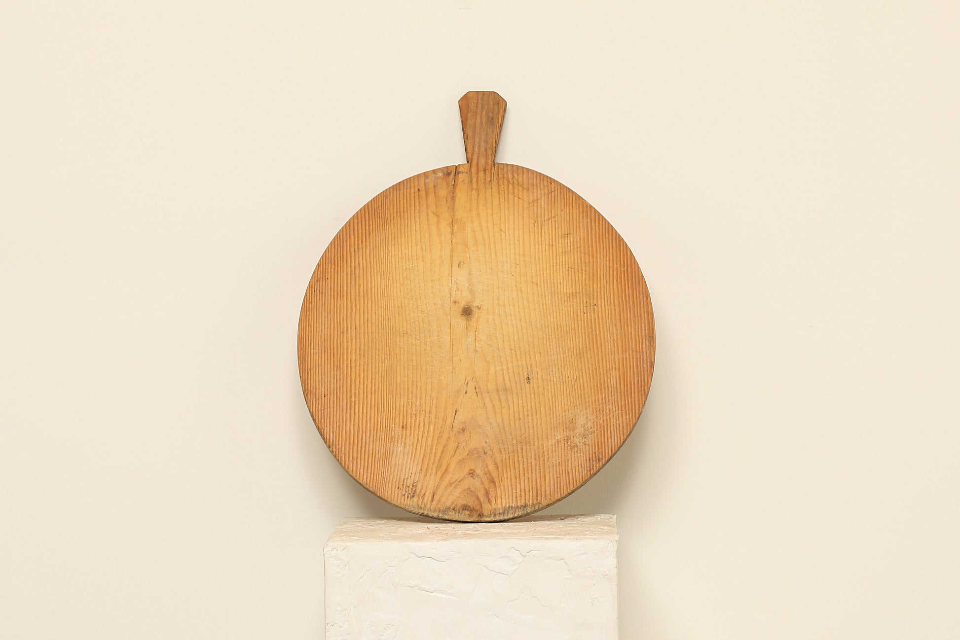 Vintage Bread Board XVI elevate your home with a 17x1x20 vintage wood round bread board—rustic charm, rich patina, and timeless decor perfect for walls, shelves, or countertops.