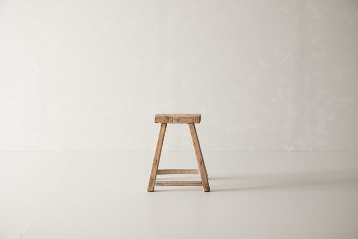Vintage Elm Stool AE.179 - Circa 1945
