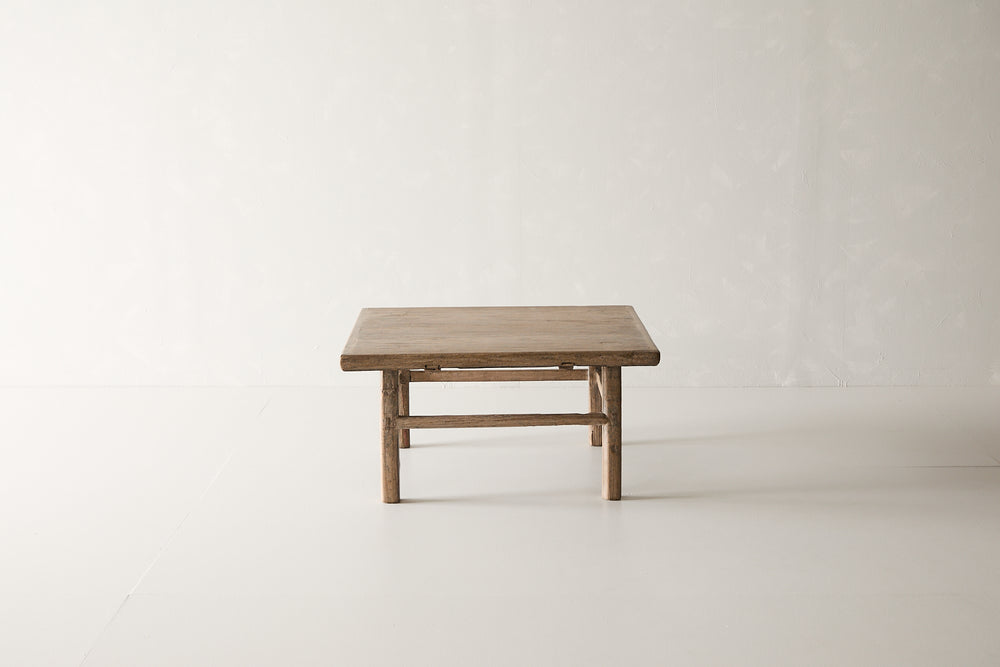 {{ product.title }}
