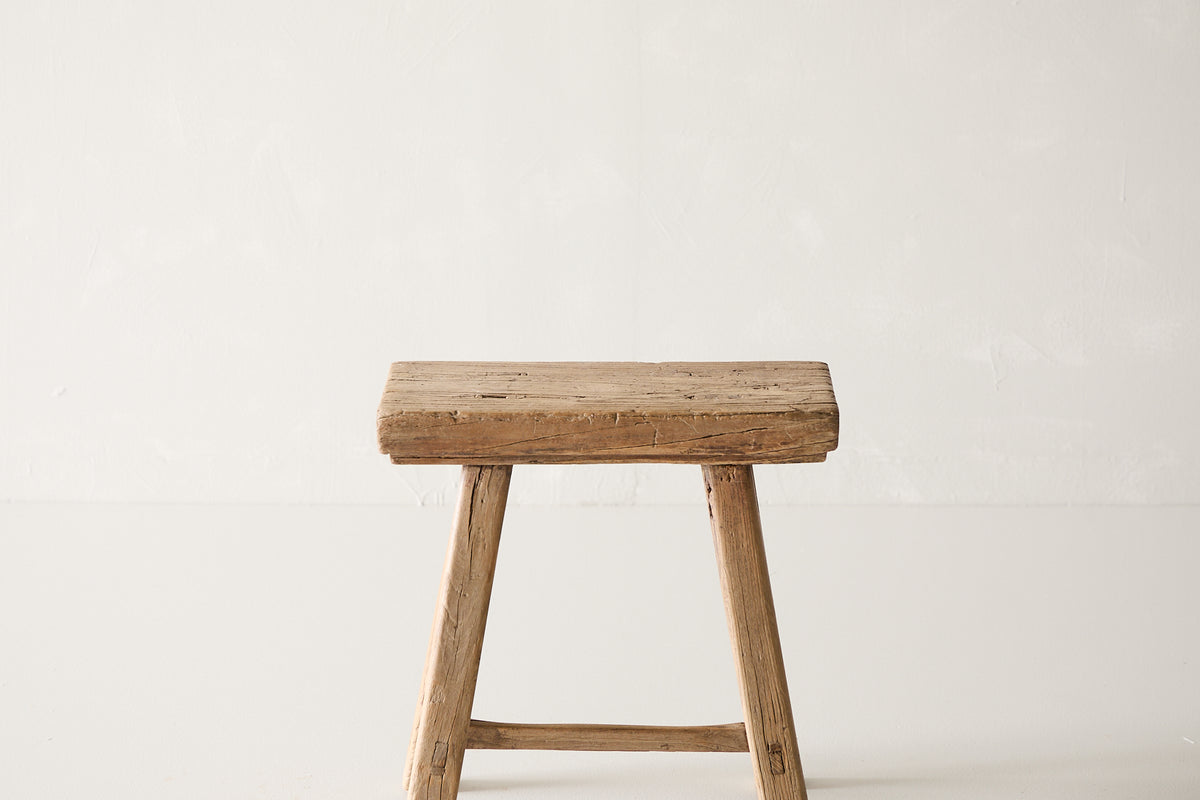 Vintage Elm Stool AE.177 - Circa 1945