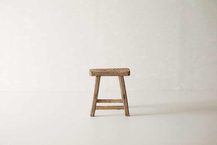 Vintage Elm Stool AE.178 - Circa 1945