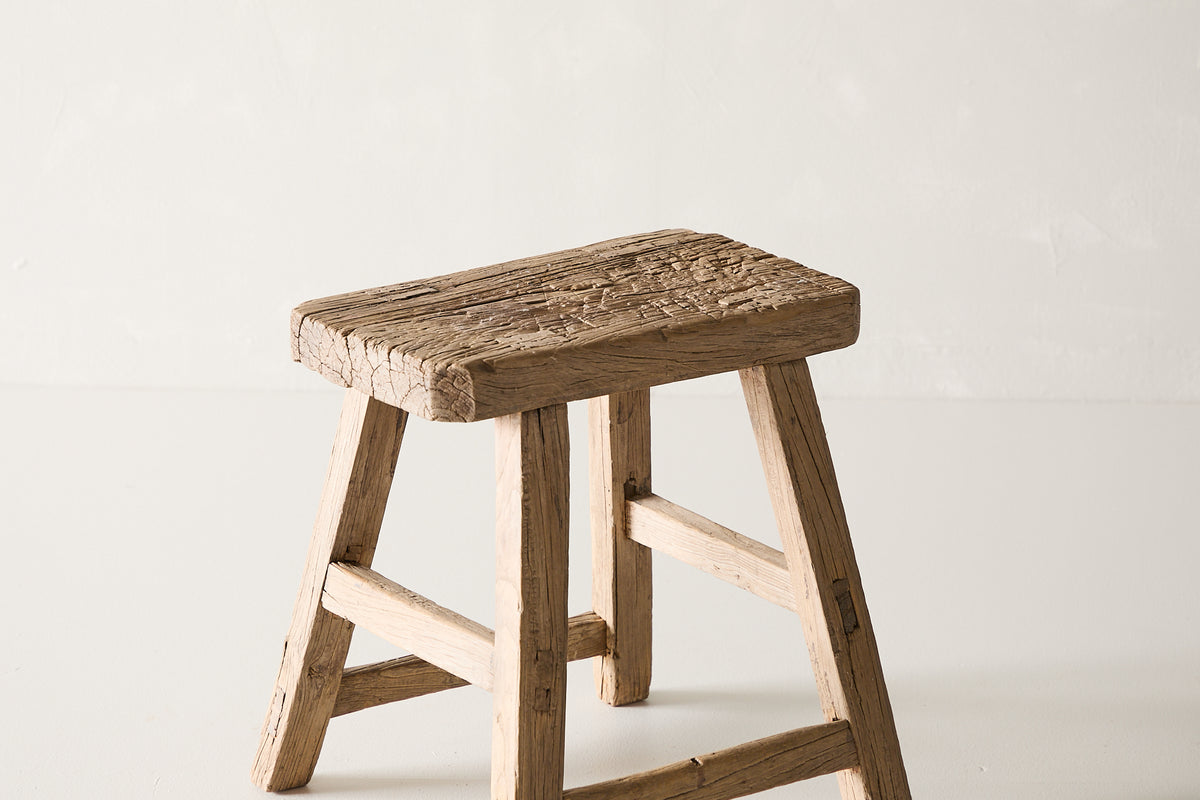 Vintage Elm Stool AE.178 - Circa 1945