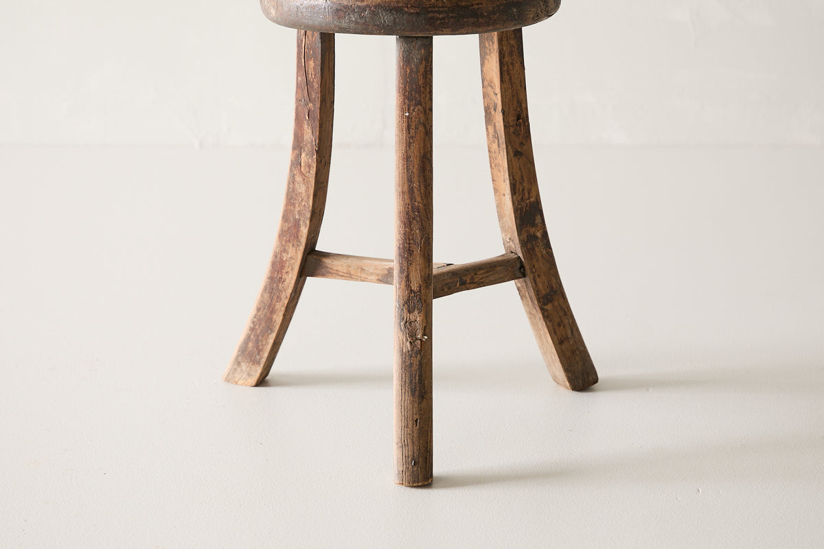 Vintage Elm Stool AE.164 - Circa 1925
