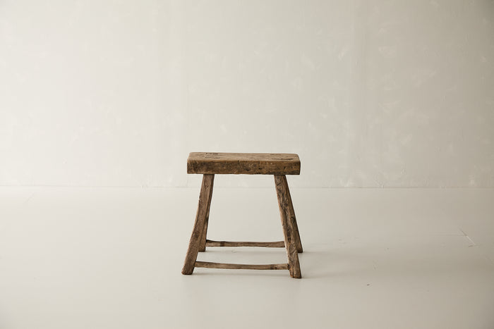 (GAZ154-AF13) Vintage Ranch Stool (20x10x20)