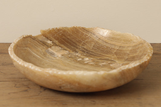 Round Onyx Bowl - Natural Edge