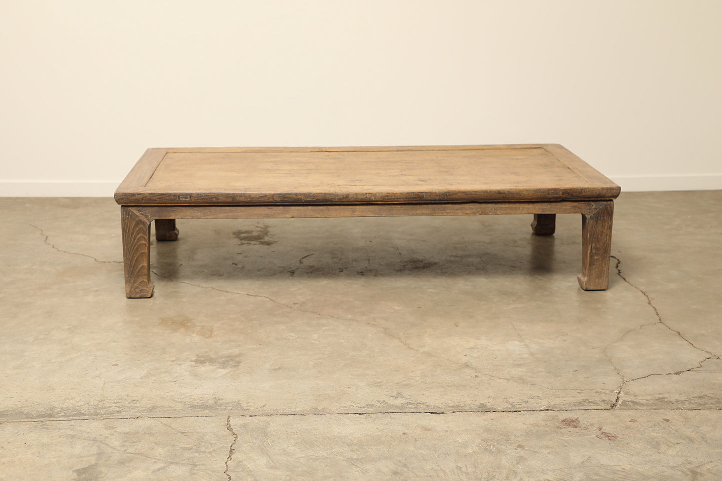 (GAW022) Vintage Elm Coffee Table - Circa 1925 (81x41x18)