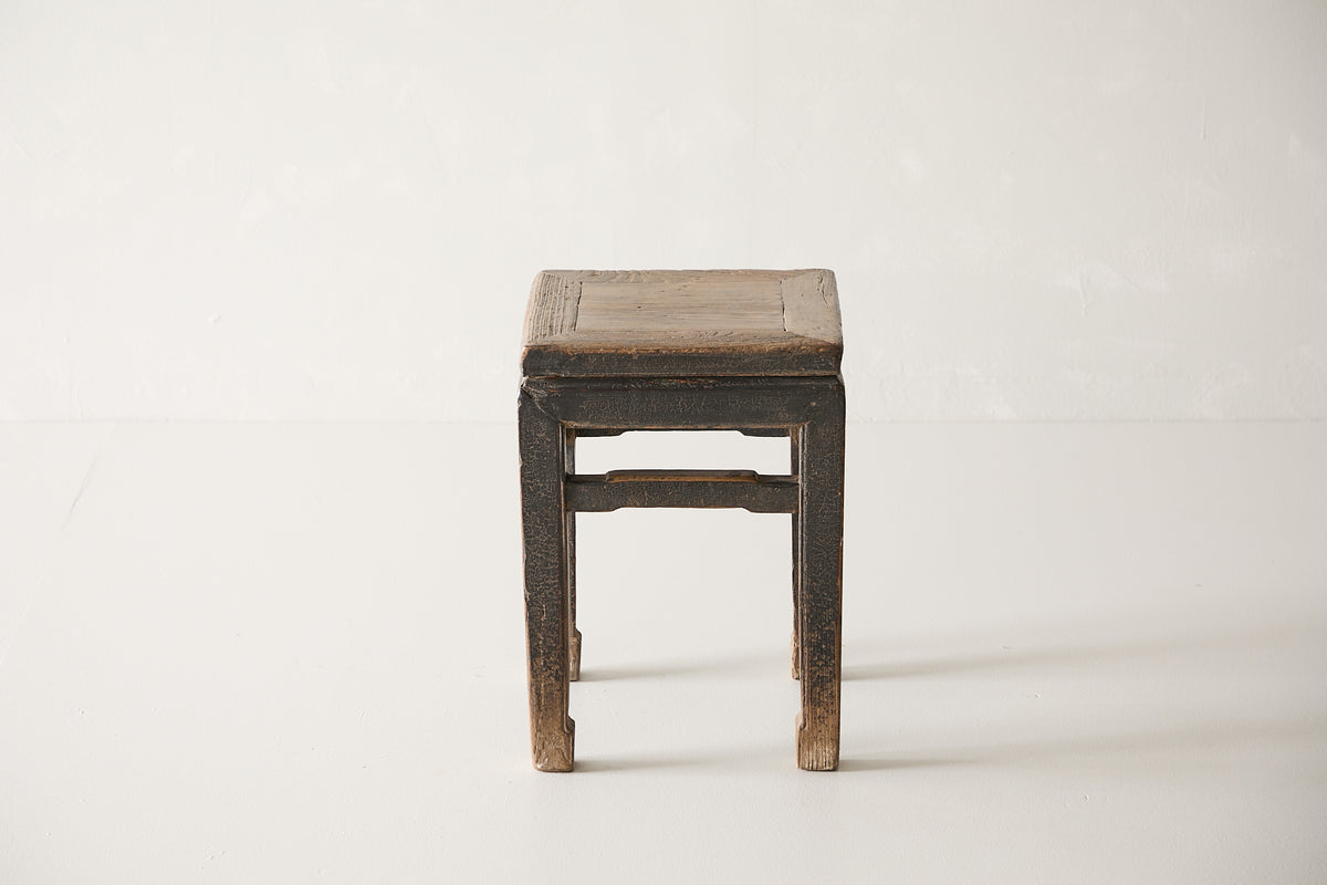 Vintage Elm Side Table AE.134 - Circa 1905
