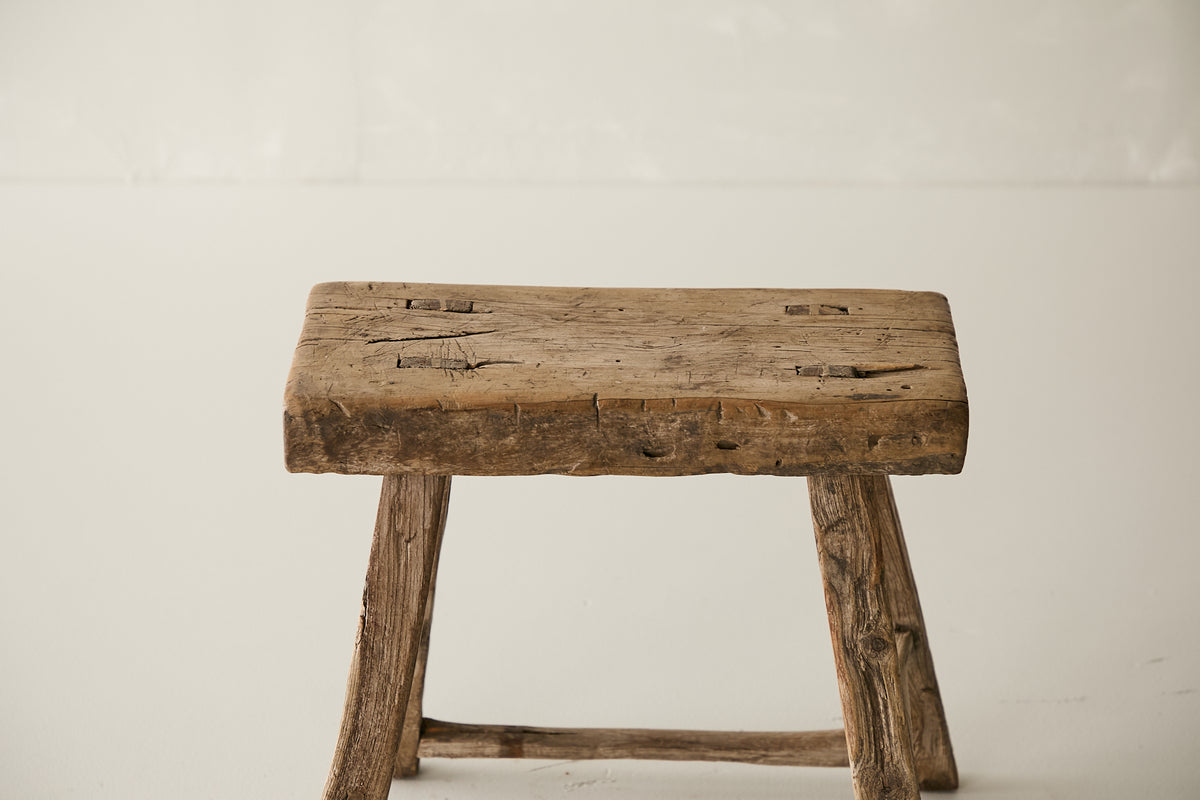 (GAZ154-AF13) Vintage Ranch Stool (20x10x20)